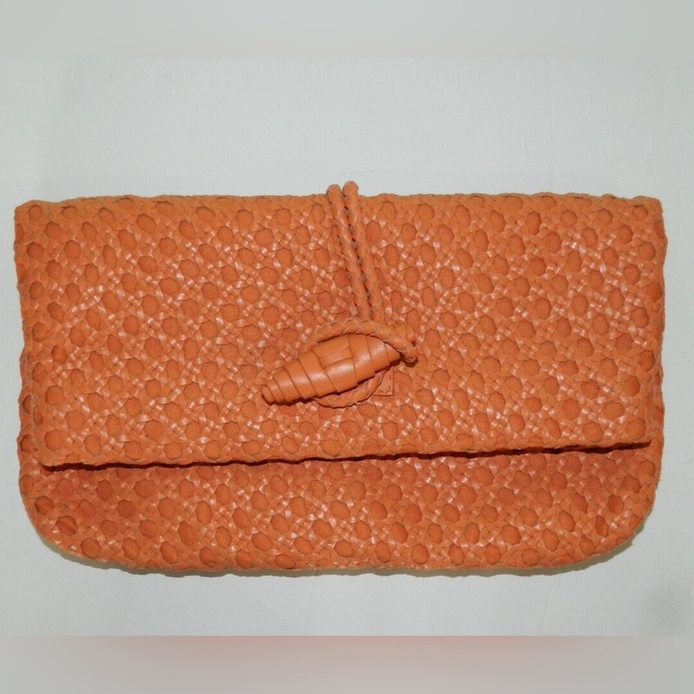 NEW BCBGMaxAzria Clutch, Ambrosia Woven Leather 🤩 New!